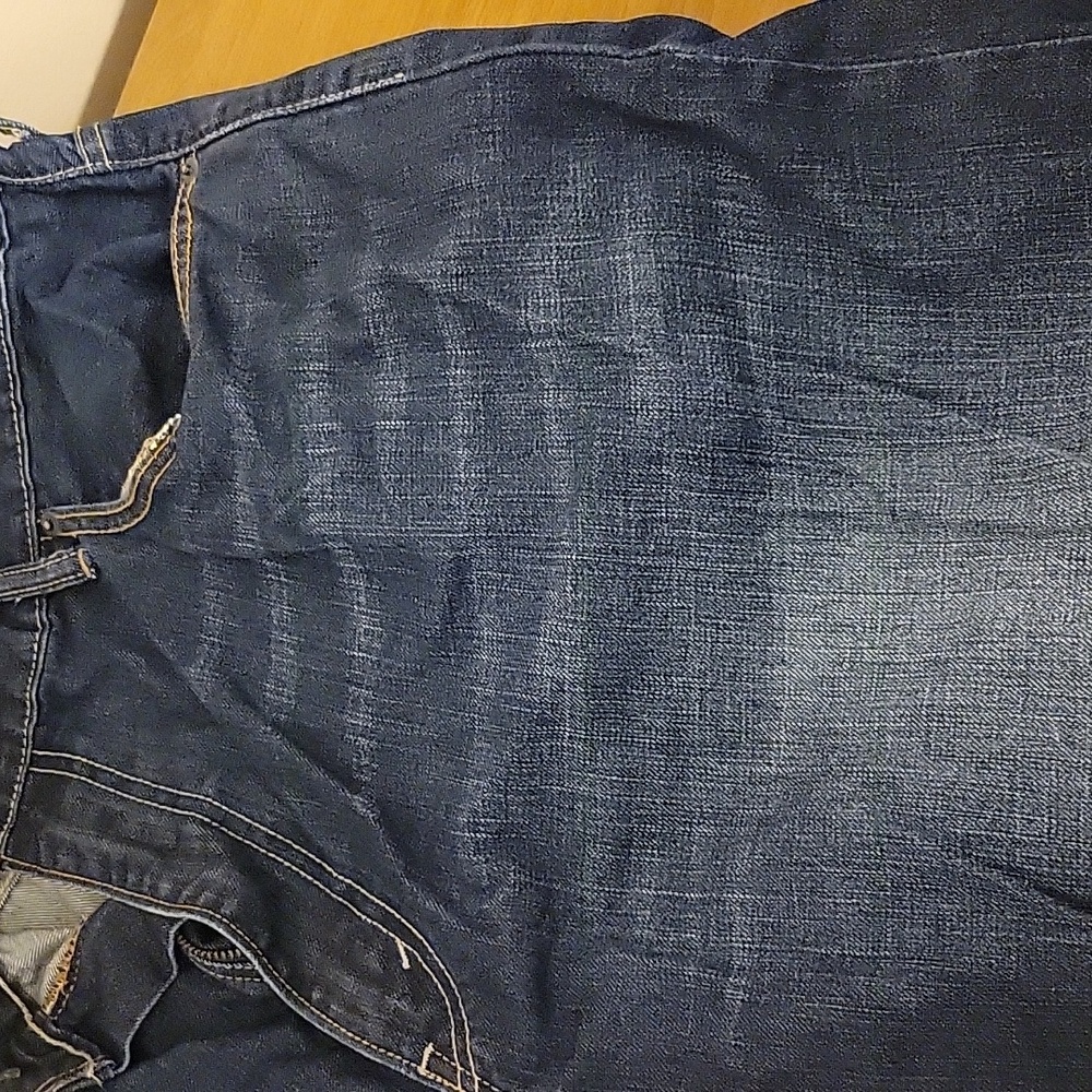 Men's Levi Shorts - Picture 2 of 4